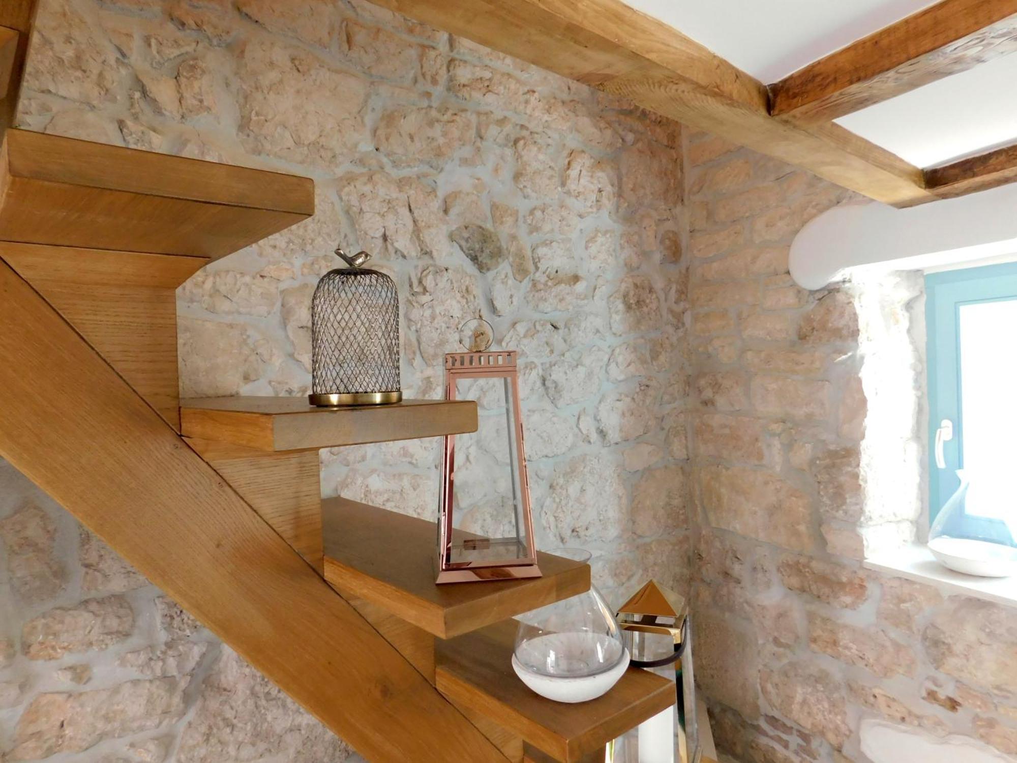 Bezauberndes Steinhaus Mit Garten In Der Altstadt Von Rovinj Eksteriør billede