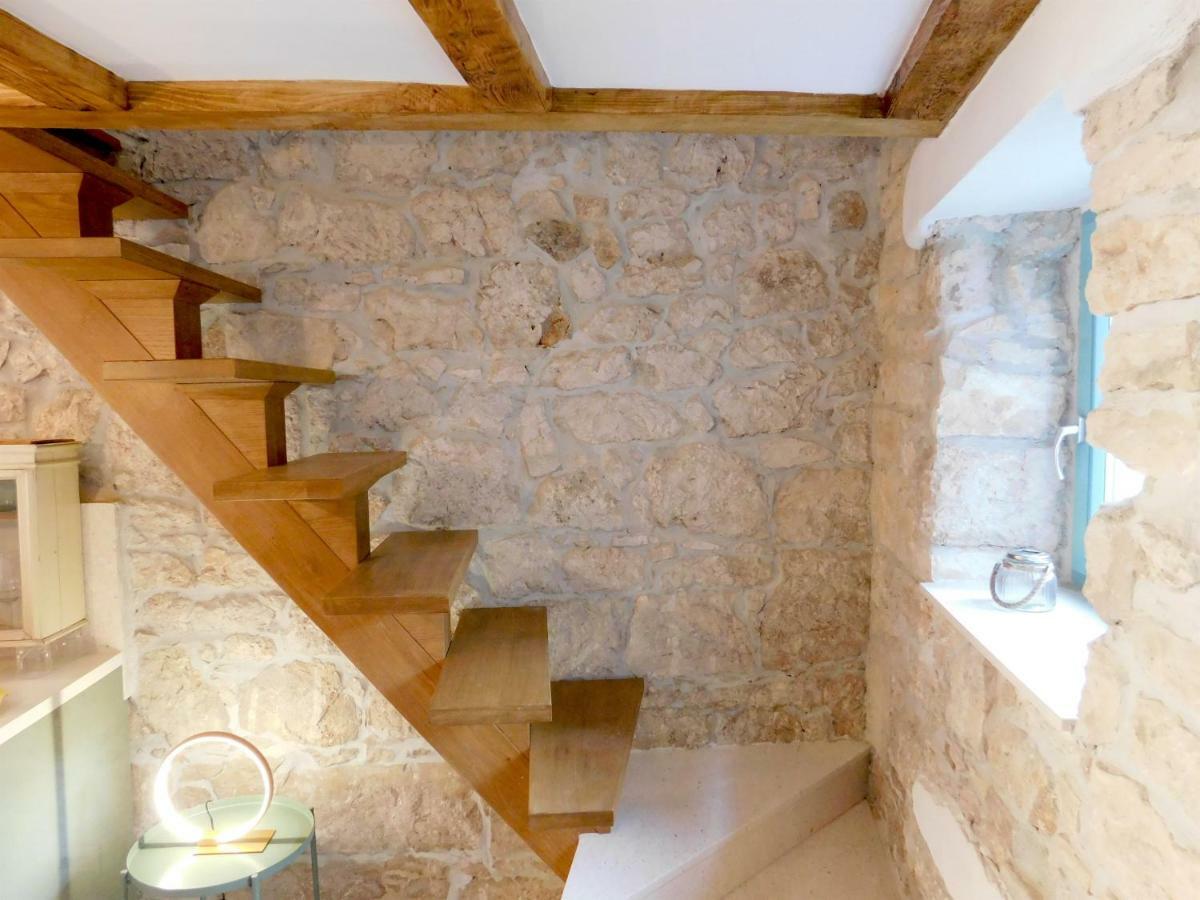 Bezauberndes Steinhaus Mit Garten In Der Altstadt Von Rovinj Eksteriør billede